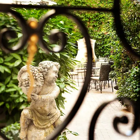 Hotel De Varenne Paris