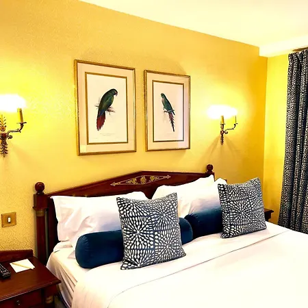 Hotel De Varenne 4*